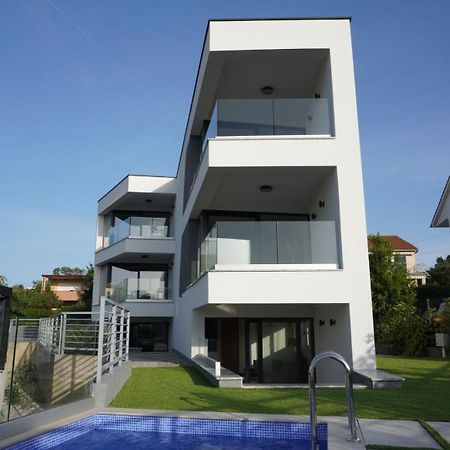 Villa Mirno More Apartments Malinska Eksteriør bilde