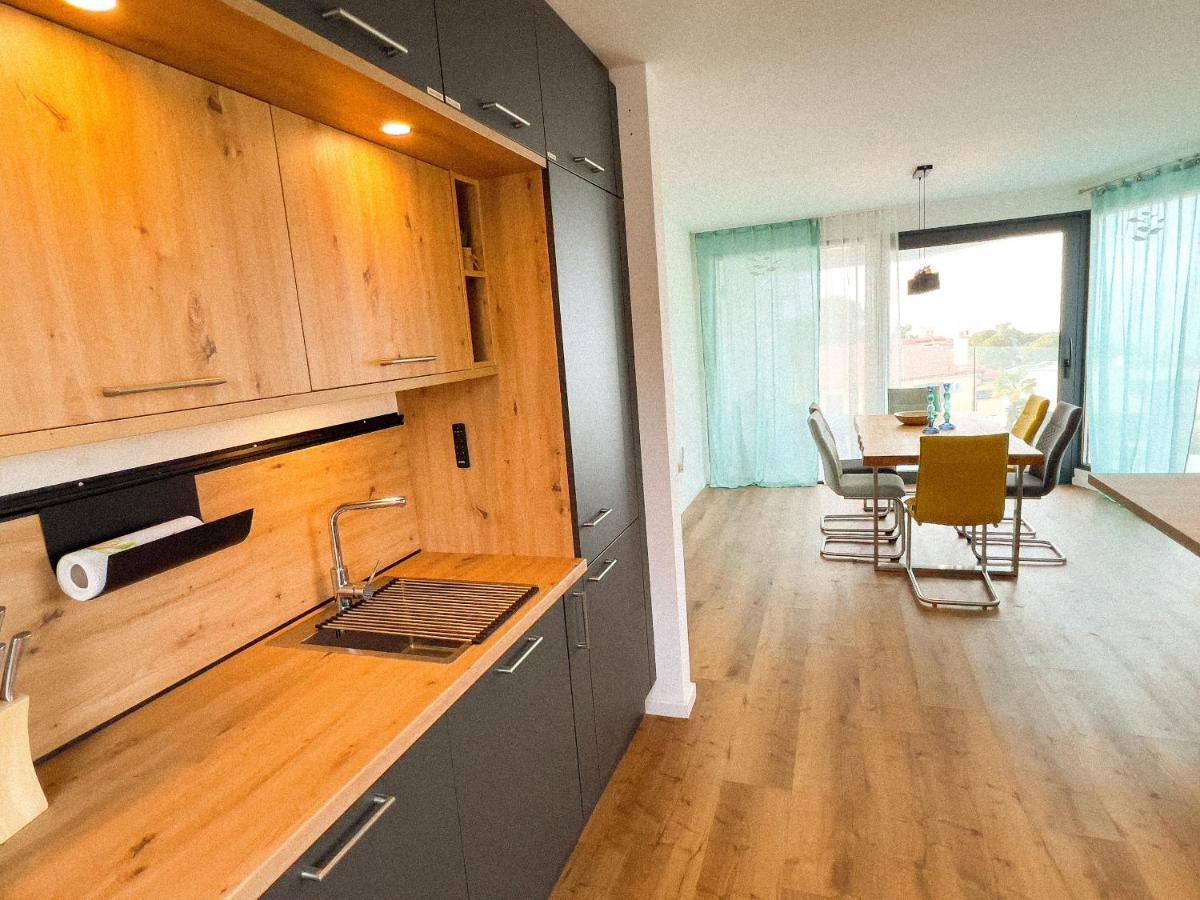 Villa Mirno More Apartments Malinska Eksteriør bilde